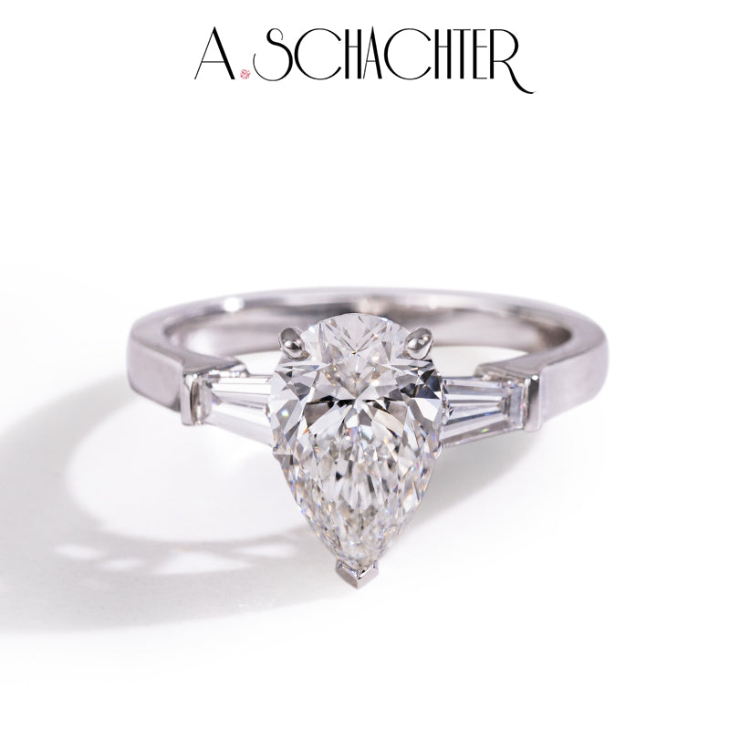 Luminous Grace Pear Ring(2.01 ct. Pear cut)
