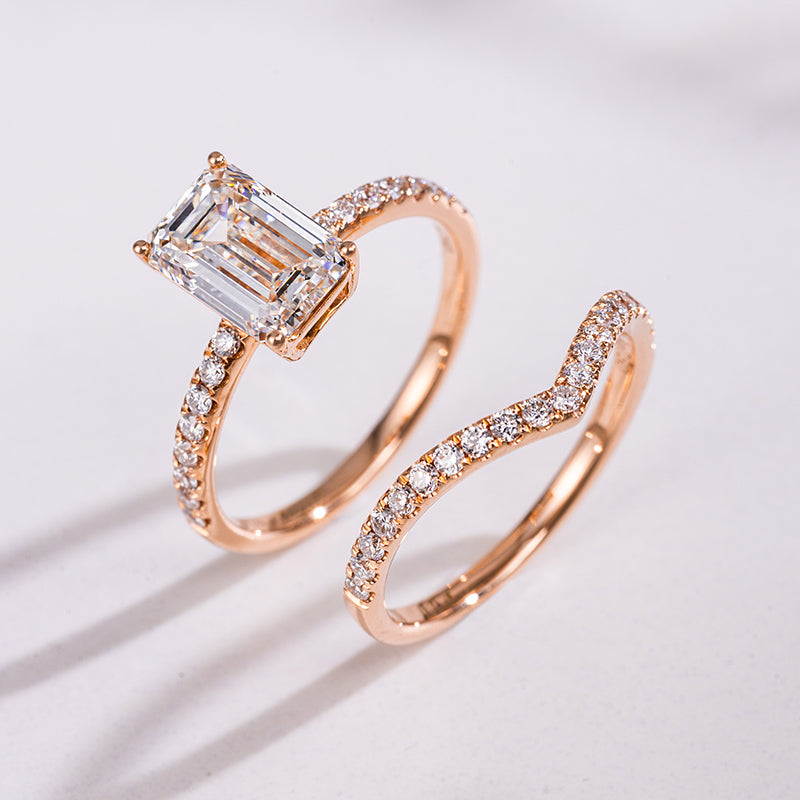 V-shaped pavé band (0.46ct. Round cut)