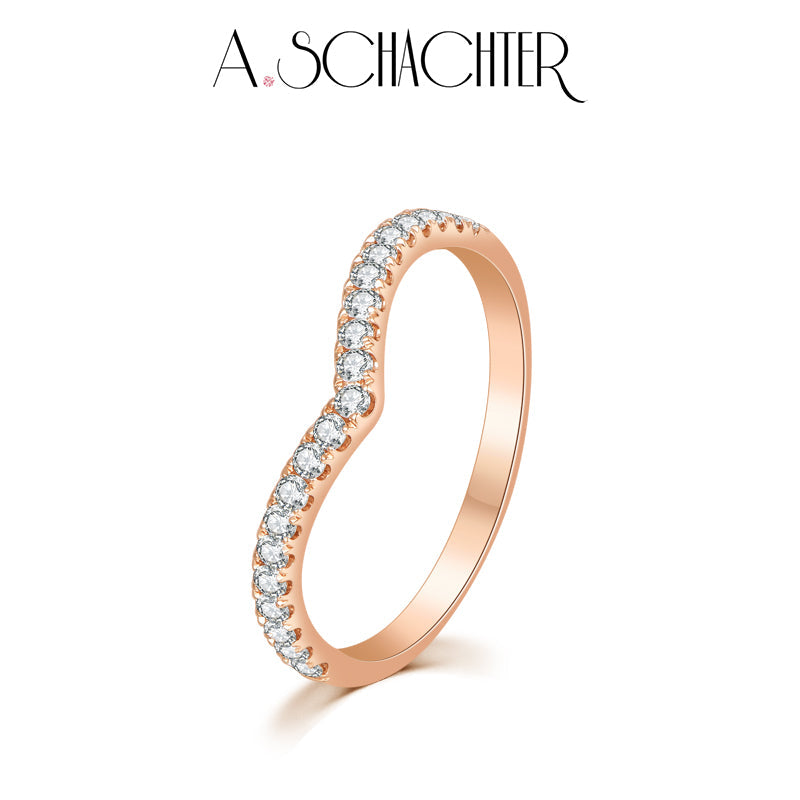 V-shaped pavé band (0.46ct. Round cut)