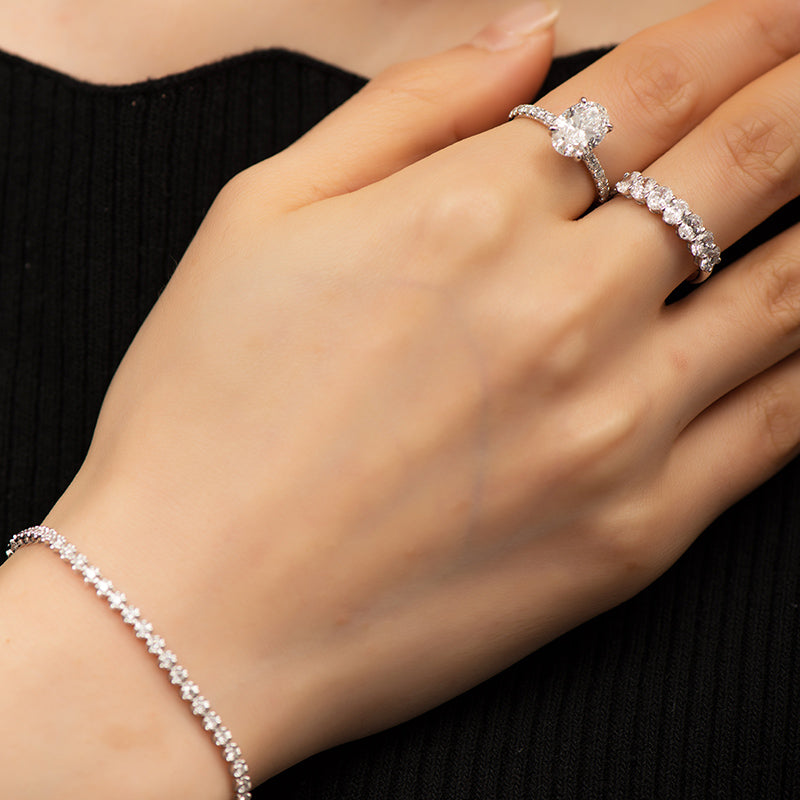 Aurora Oval Band (1.5 ct. Oval cut)