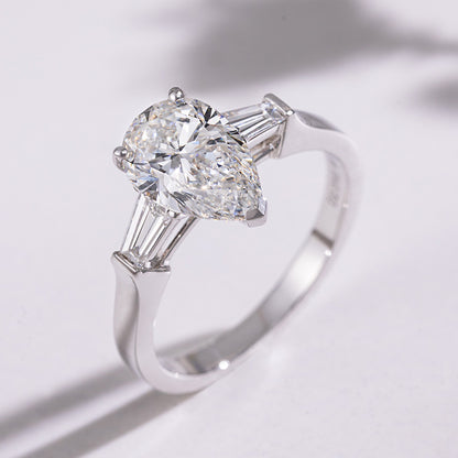 JZB1N067 Birne (2,01 ct. Birnenschliff)