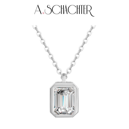 Gleaming Edge Necklace （2 ct. emerald cut)
