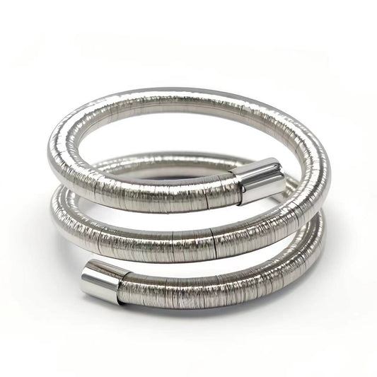 Noir & Lumière Luna Spiral Cuff