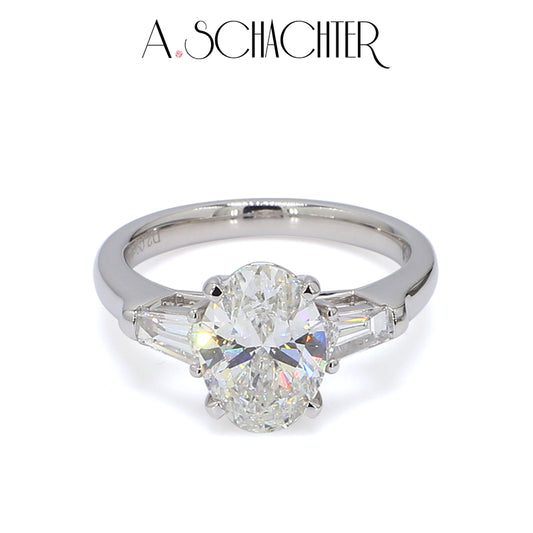 Luminous Grace Oval Ring （2 ct. Oval cut)
