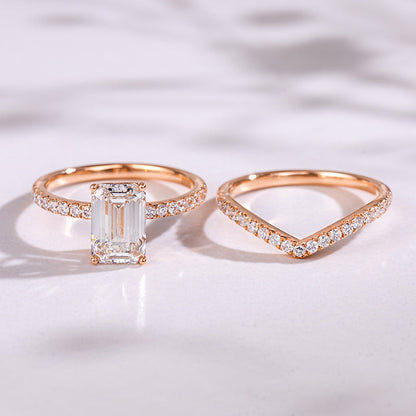 V-shaped pavé band （0.46ct. Round cut)