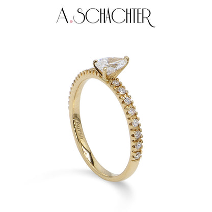 Petite Pear Diamond Ring（0.3 ct. Pear cut)