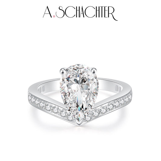 Celestial Pear Brilliant Diamond Ring（2 ct. Pear cut)